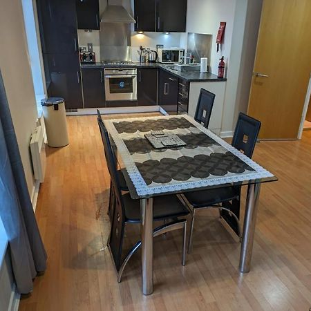 Modern 2 Bed Apartment With Stunning Seaside View Edinburgh Bagian luar foto