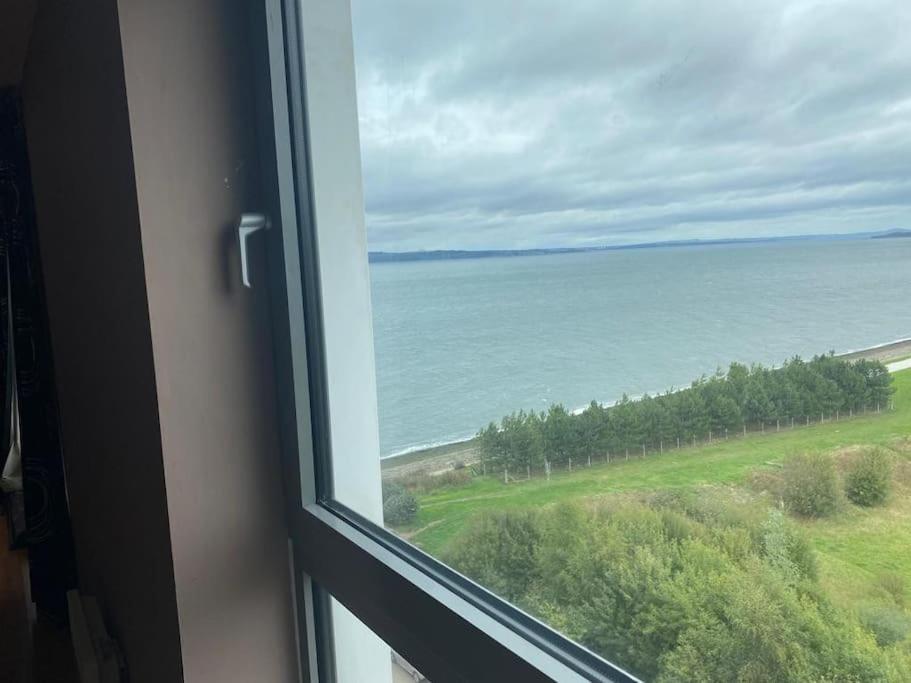 Modern 2 Bed Apartment With Stunning Seaside View Edinburgh Bagian luar foto