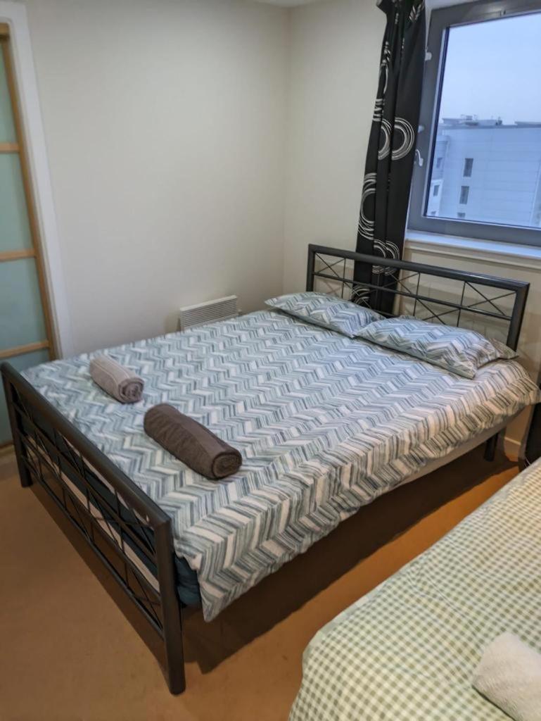 Modern 2 Bed Apartment With Stunning Seaside View Edinburgh Bagian luar foto