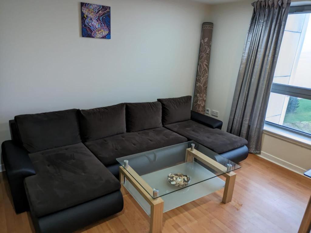 Modern 2 Bed Apartment With Stunning Seaside View Edinburgh Bagian luar foto
