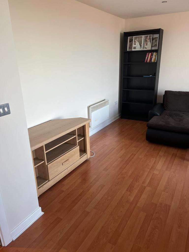 Modern 2 Bed Apartment With Stunning Seaside View Edinburgh Bagian luar foto